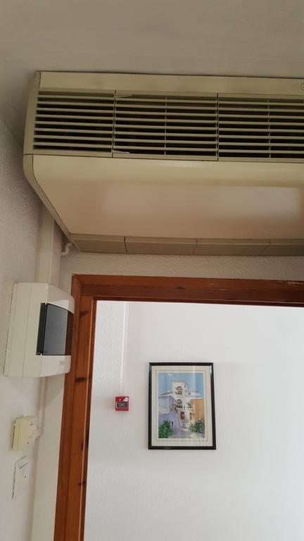 Hostal Residencia Catalina Palamos Exterior photo